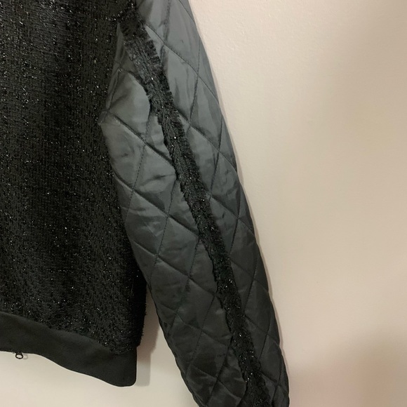 VENUS Bomber Jacket - Picture 4 of 7